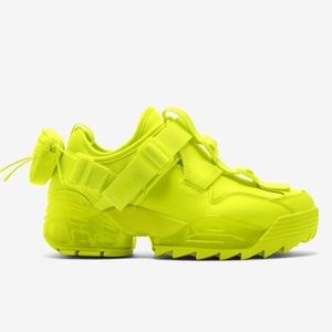 Bold Fila Shoes. Women's Unit V2